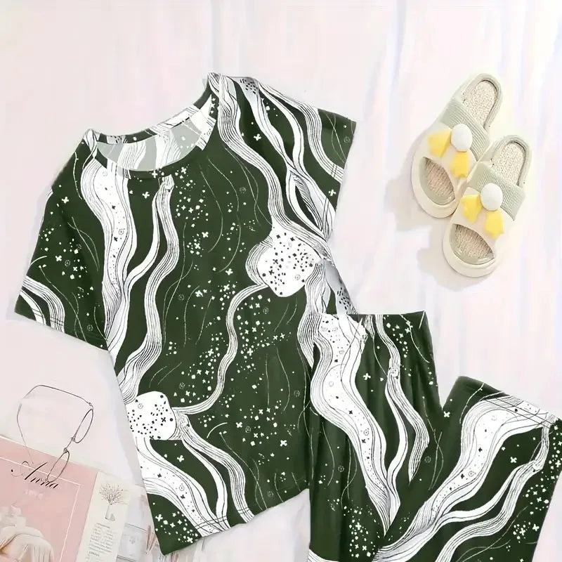 New women's pajama set, a two-piece set including a short-sleeved shirt and pants, comfortable pajamas for summer at home.