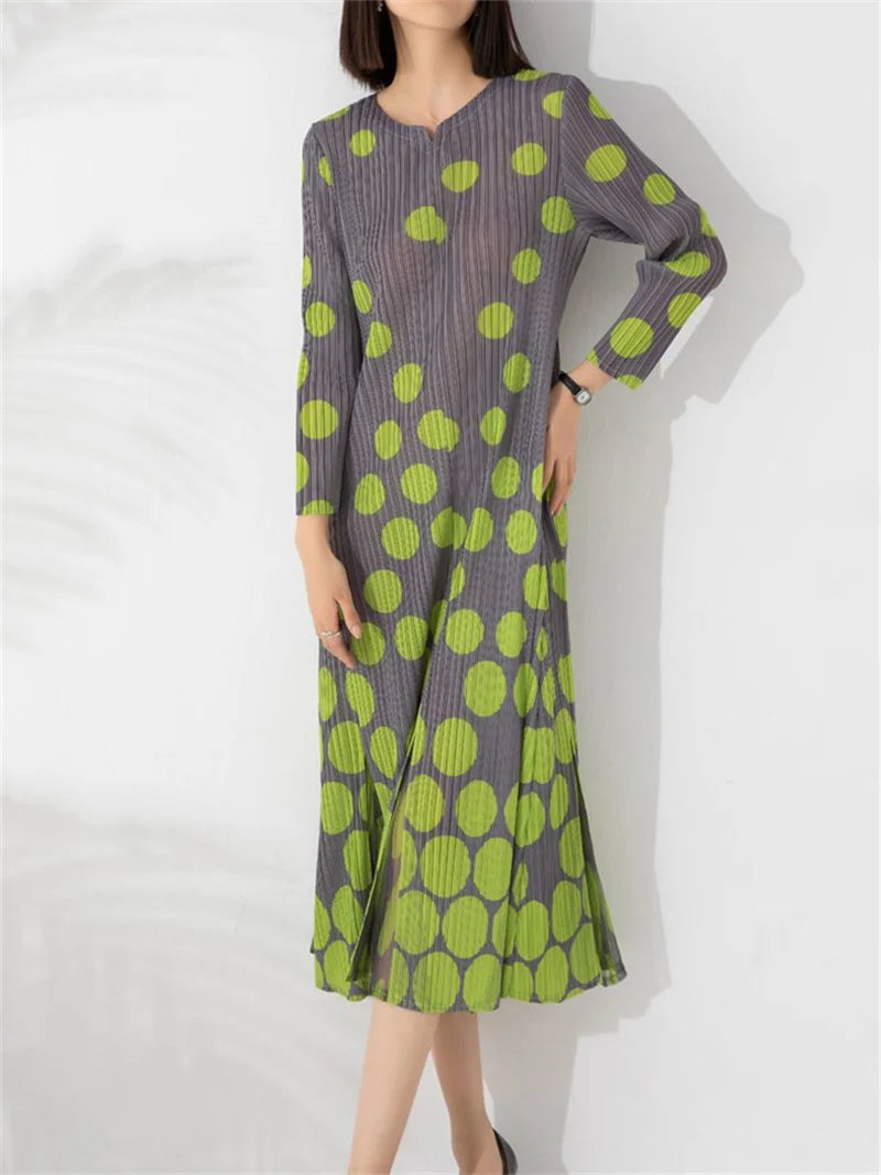 Long Dresses Womens Dresses Folding Dress Spring and Autumn Women's new High-end Design with Relaxed Temperament and Long Skirt