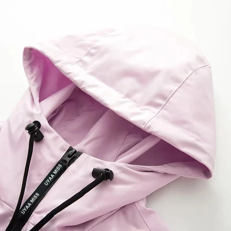 Fall 2025 Women's Casual Spor Loose Fit Stand Collar Long Sve Hooded Jaet Windbreaker Outerwear Polyester Fiber 00%