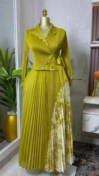 2025 Spring New Miyake Pleated A-line Dress Elegant Suit Collar Mid To Long Style Waist Cinching Slimming Women Folds Skirt