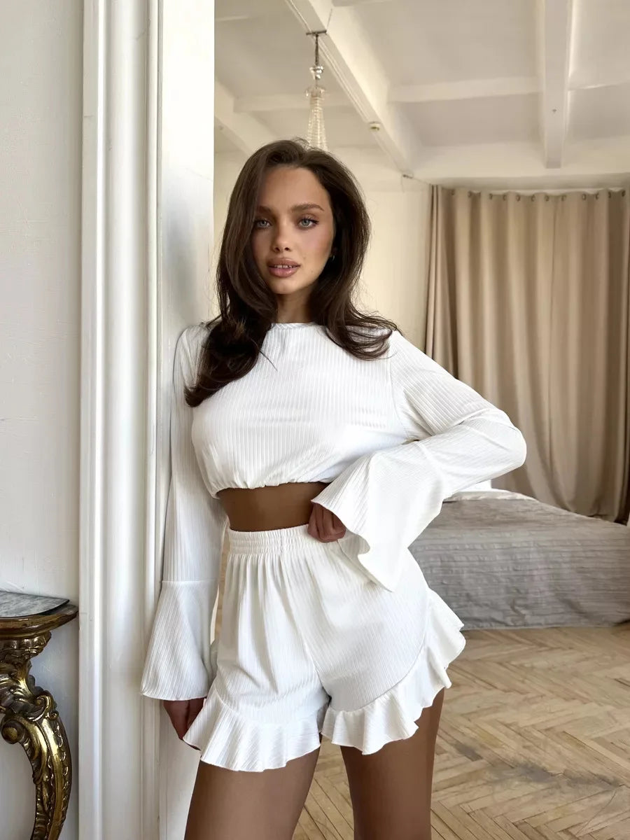 Women's fashionable and comfortable pajamas