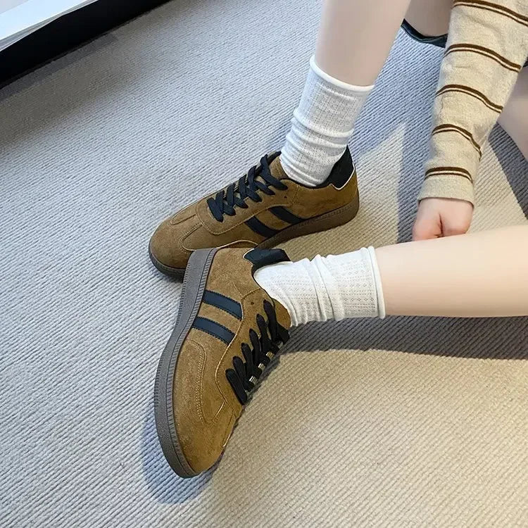 2025 Women Sports Shoes Fashion Casual Flats Vulcanize Shoes Ladies Outdoor Walking Sneakers Women Comfortable Classical Shoe
