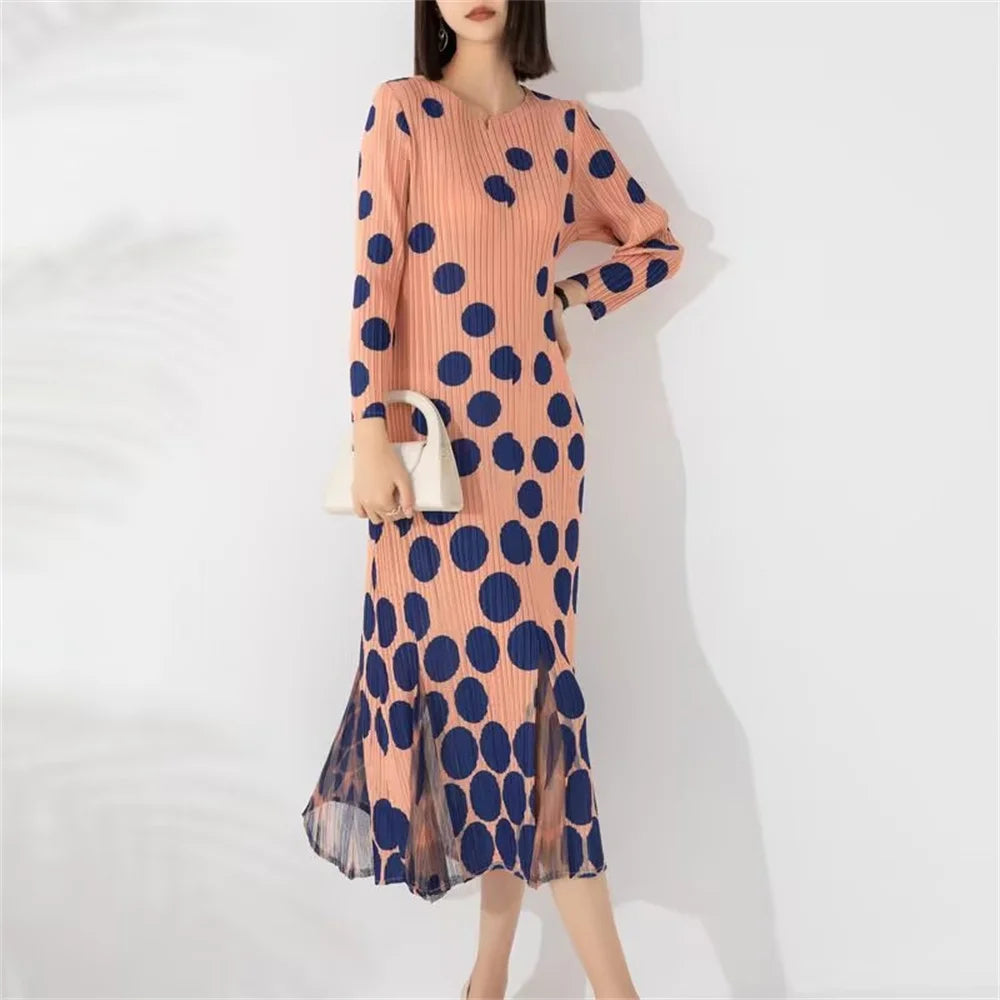 Long Dresses Womens Dresses Folding Dress Spring and Autumn Women's new High-end Design with Relaxed Temperament and Long Skirt