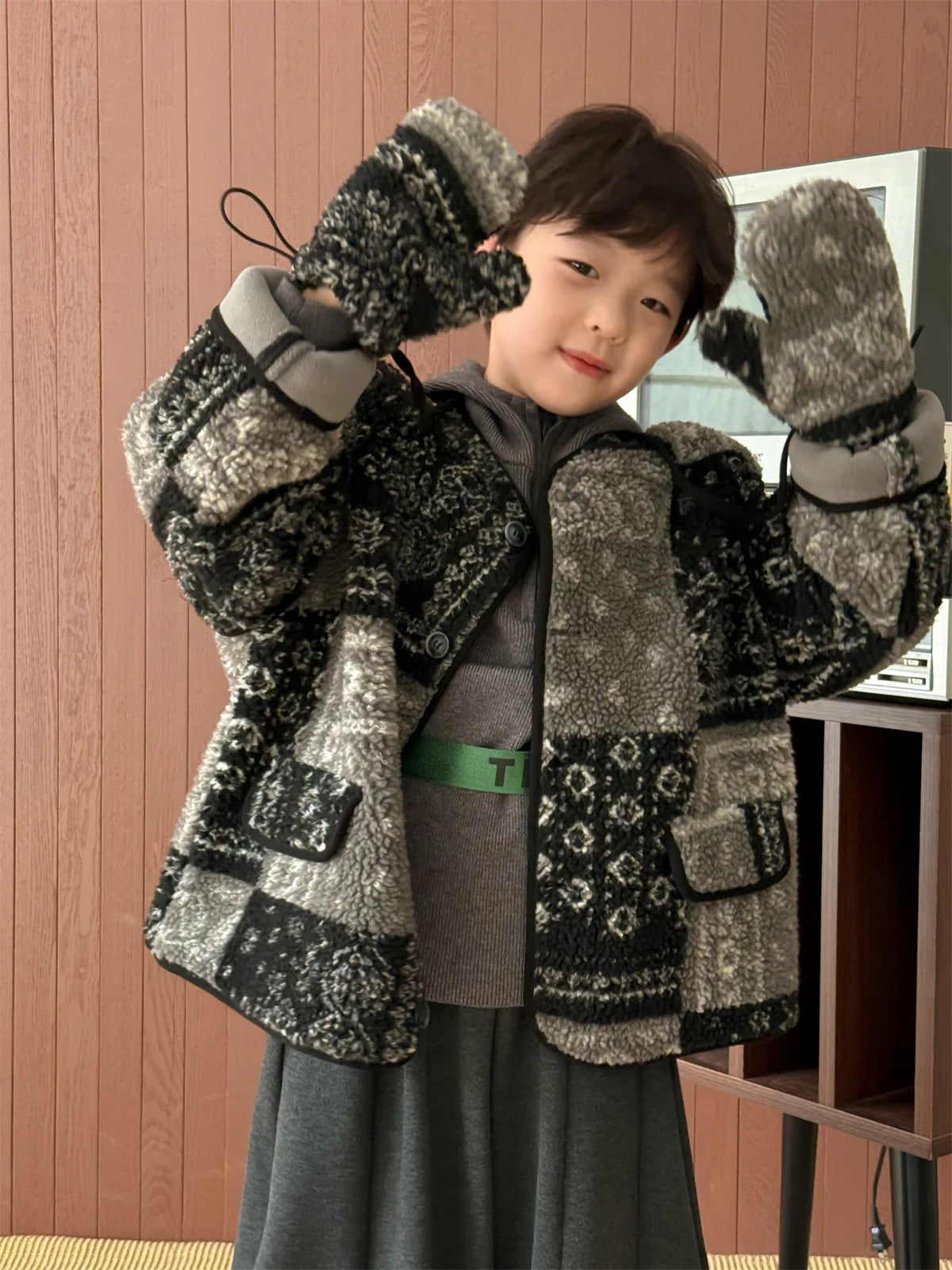 Childrens Coat 2025 Autumn Winter New Thick Windproof Korean Versatile Top Fashionable and Casual Daily Temperament Wear