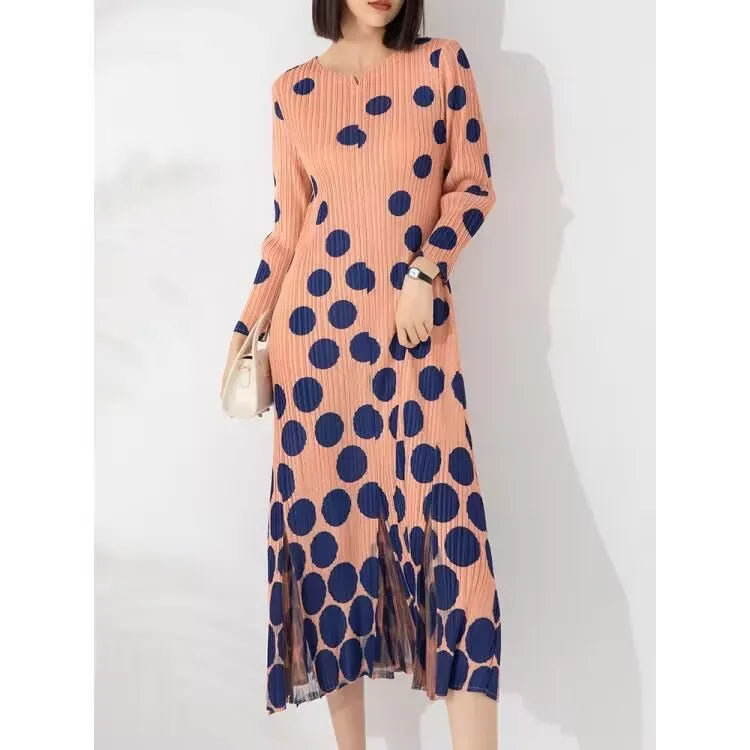 Long Dresses Womens Dresses Folding Dress Spring and Autumn Women's new High-end Design with Relaxed Temperament and Long Skirt
