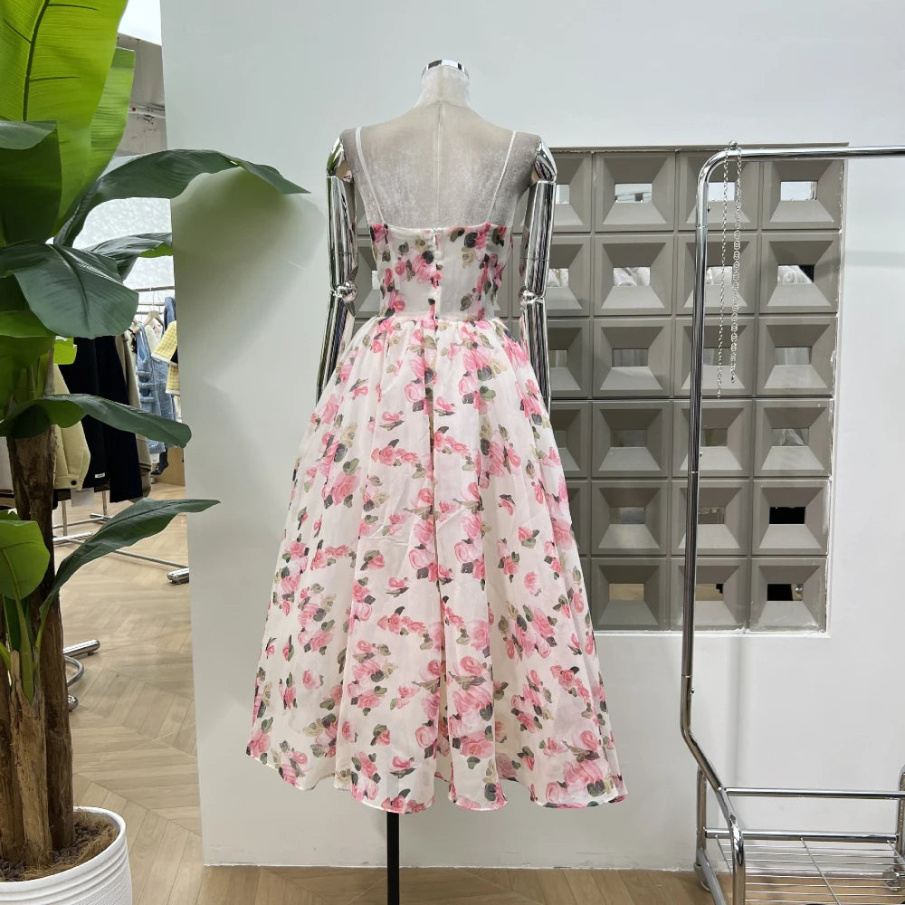 Summer New Women Retro Printed A-line Strap Dress With High Waist Wrinkled Long Dresses Beach Party Birthday Celebrity Gown