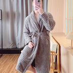 Men's Robes Long Sve Coral Fce Robe Thi Warm Batobe Luxury Home Clothes Morning Gown Mid-Length Fiber Winter Wear Bathrobe Men
