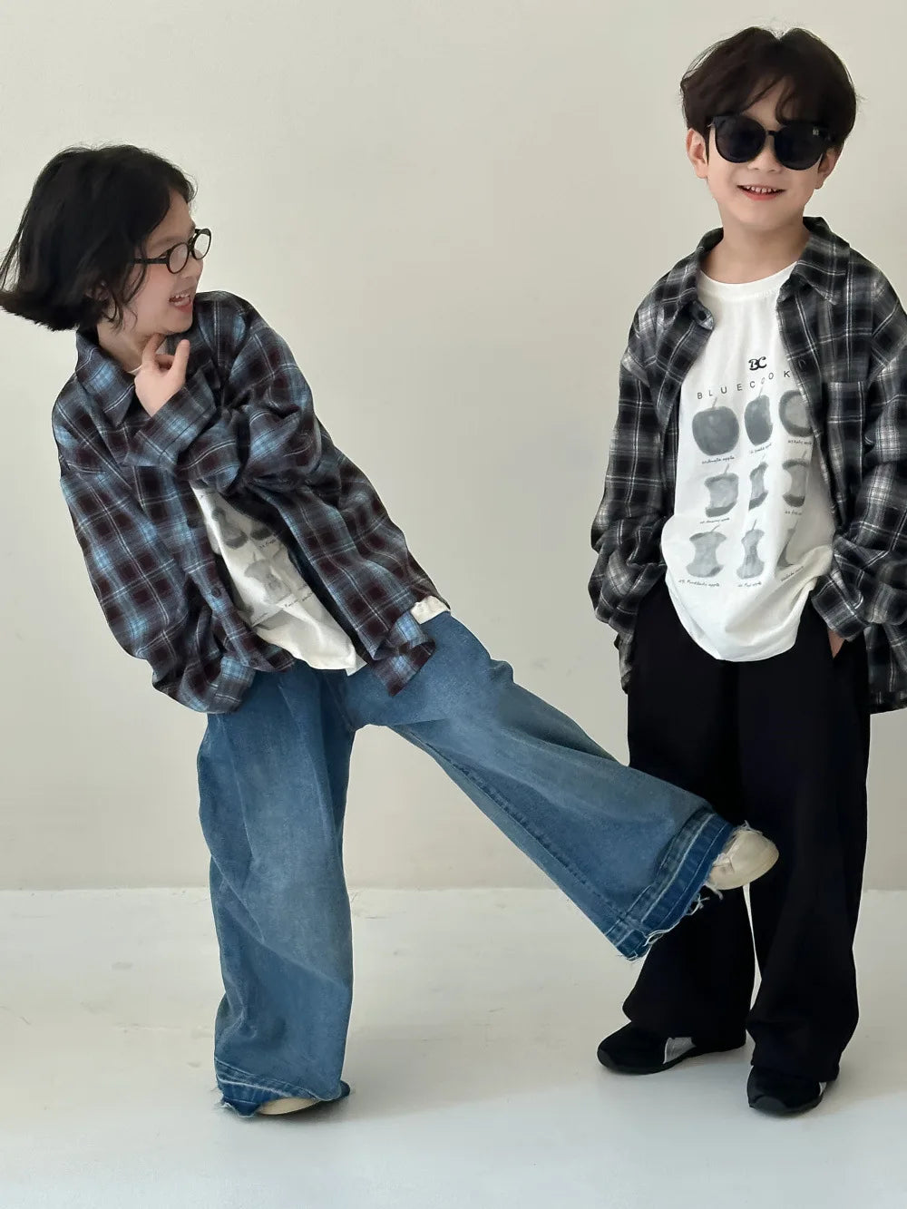 Children's Shirt 2024 Autumn Boys and Girls Korean Version Velvet Plaid Shirt Children's Casual Versatile Loose Long Sleeve Top