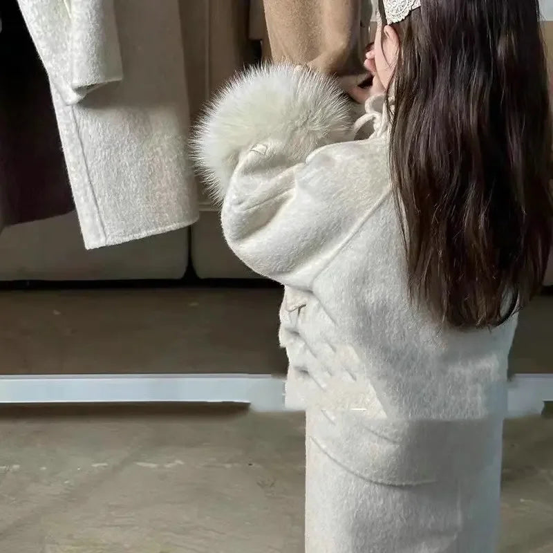 Girl's Set Made of Fabric with Cotton Clip Thickened Woolen Jacket and Dress New Fashion Trend for 2024 Winter Clothing