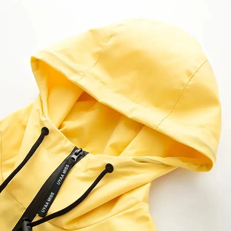 Fall 2025 Women's Casual Spor Loose Fit Stand Collar Long Sve Hooded Jaet Windbreaker Outerwear Polyester Fiber 00%