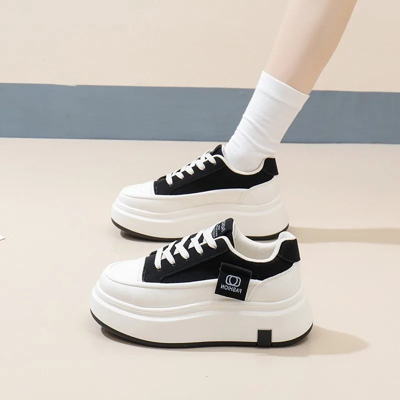 Shoes for Women Autumn Trend New Woman Flats Shoes Chunky Lace-up Soft-sole Casual Sneakers Female Vulcanized Shoe Walking Shoe