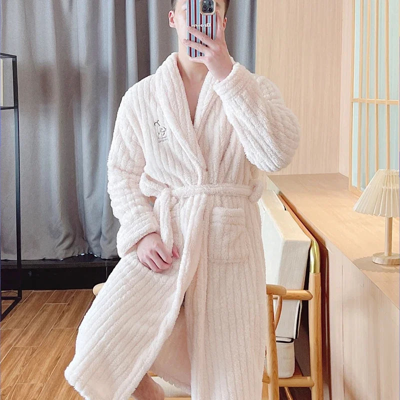 Men's Robes Long Sve Coral Fce Robe Thi Warm Batobe Luxury Home Clothes Morning Gown Mid-Length Fiber Winter Wear Bathrobe Men