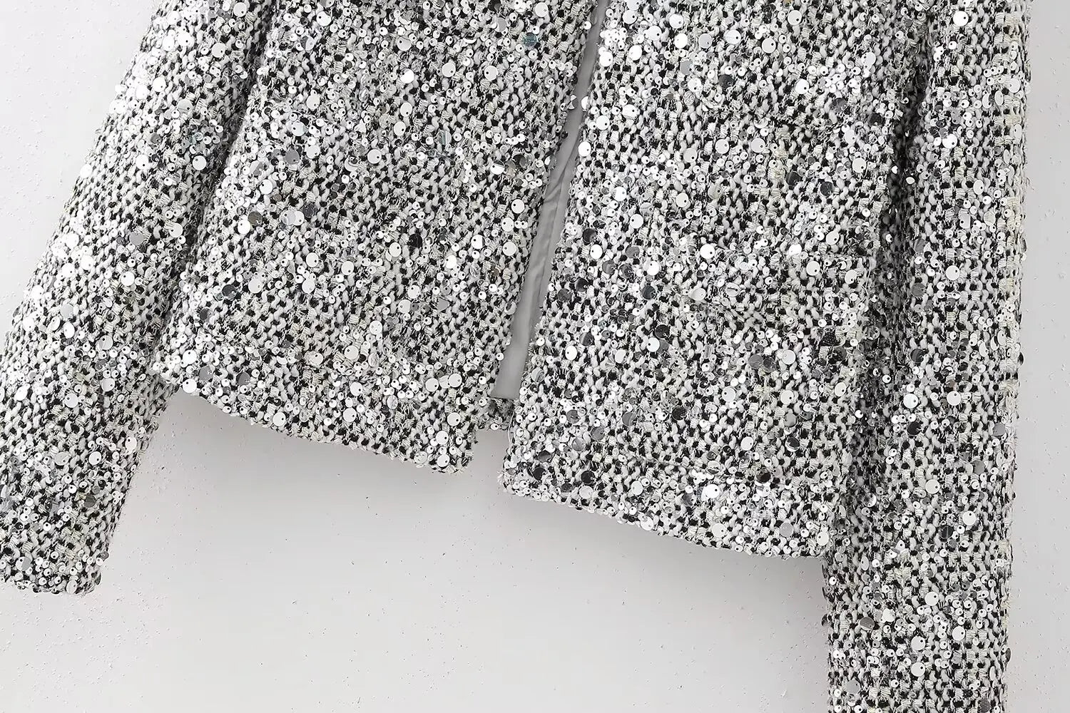 BKQU Tweed Sequined Jackets Women Casual Loose Round Neck Long Sleeved Cropped Silver Cardigan Autumn Female Warm Elegant Coats