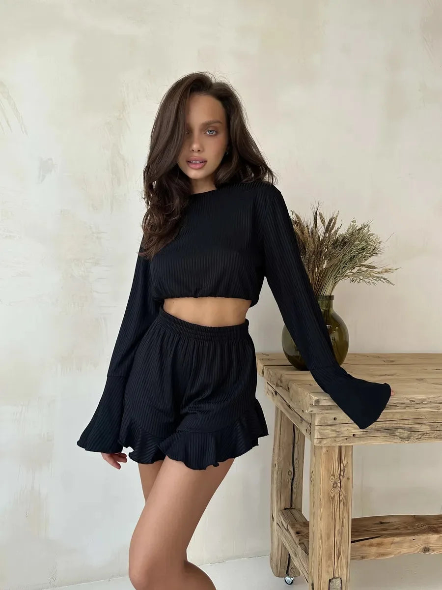 Women's fashionable and comfortable pajamas